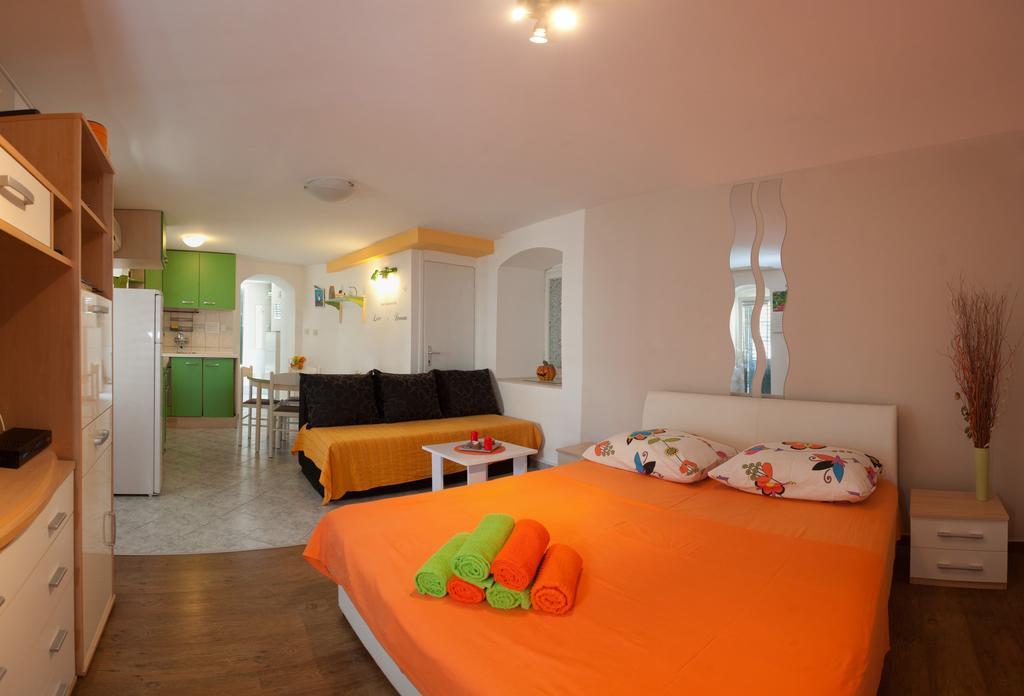 Paradise Apartment With Big Sunny Terrace In The Old Town, Few Meters From The Sea & Riva Promenade Split Phòng bức ảnh