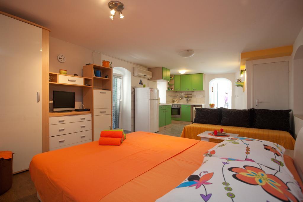 Paradise Apartment With Big Sunny Terrace In The Old Town, Few Meters From The Sea & Riva Promenade Split Phòng bức ảnh