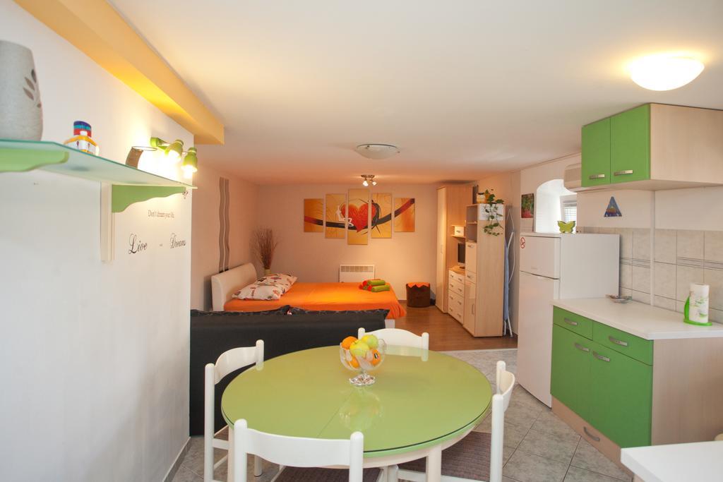 Paradise Apartment With Big Sunny Terrace In The Old Town, Few Meters From The Sea & Riva Promenade Split Phòng bức ảnh
