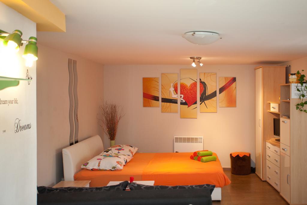 Paradise Apartment With Big Sunny Terrace In The Old Town, Few Meters From The Sea & Riva Promenade Split Phòng bức ảnh